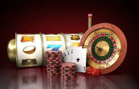 melbut Slots ဂိမ်း မိုဘိုင်းဖုန်းဖြင့် ကစားနေသောမြင်ကွင်း